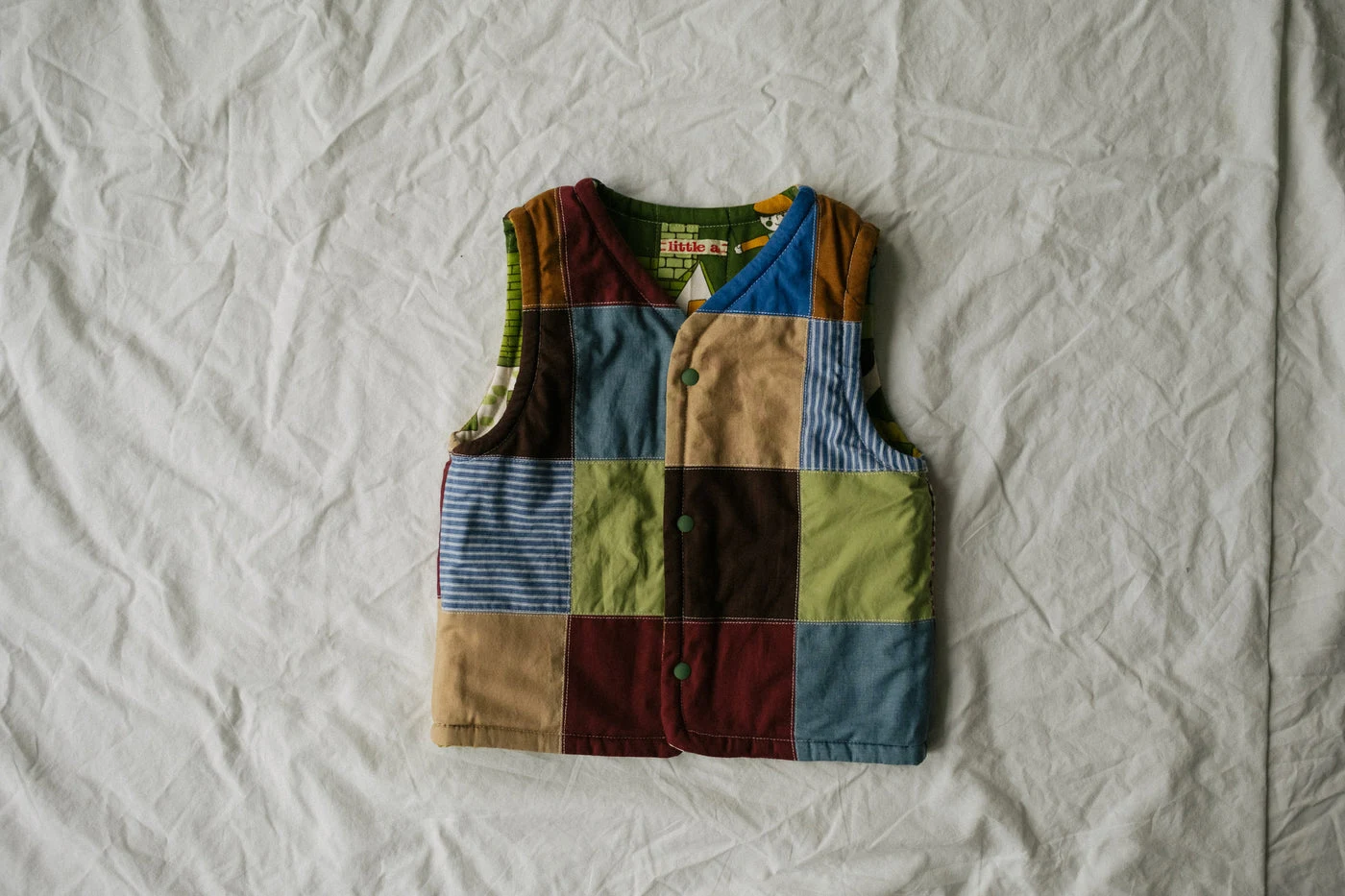 Farmyard Reversible Vest
