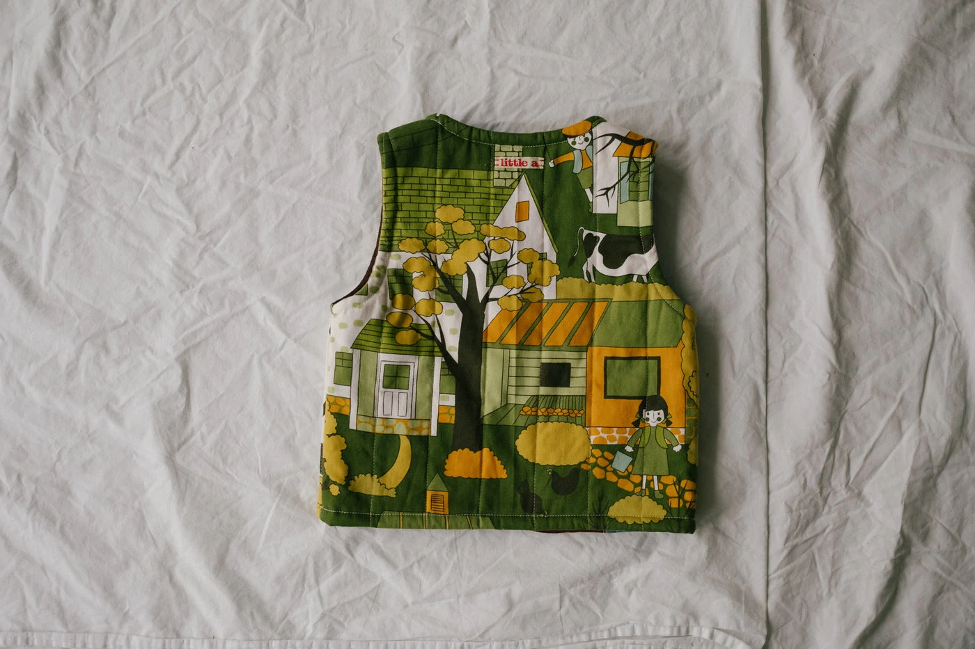 Farmyard Reversible Vest